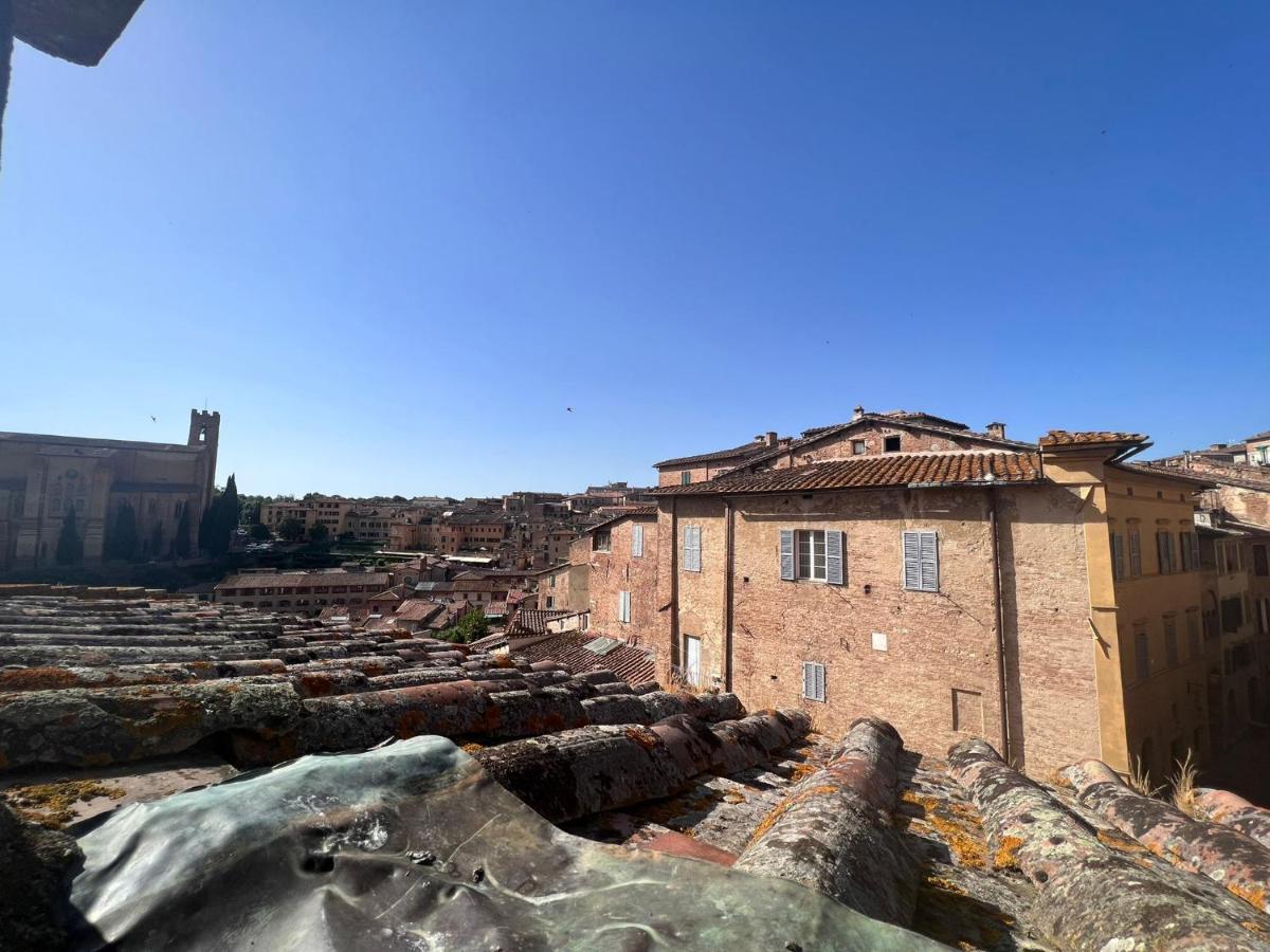 Palazzetto San Giovanni-In Front Of The Baptistry เซียนา ภายนอก รูปภาพ